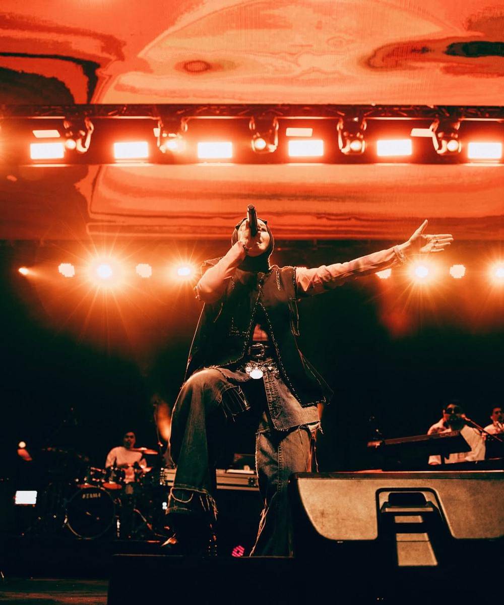 Gaya Salma Salsabil saat Tampil di Pestapora 2025 usai Vakum 5 Bulan 4.jpg