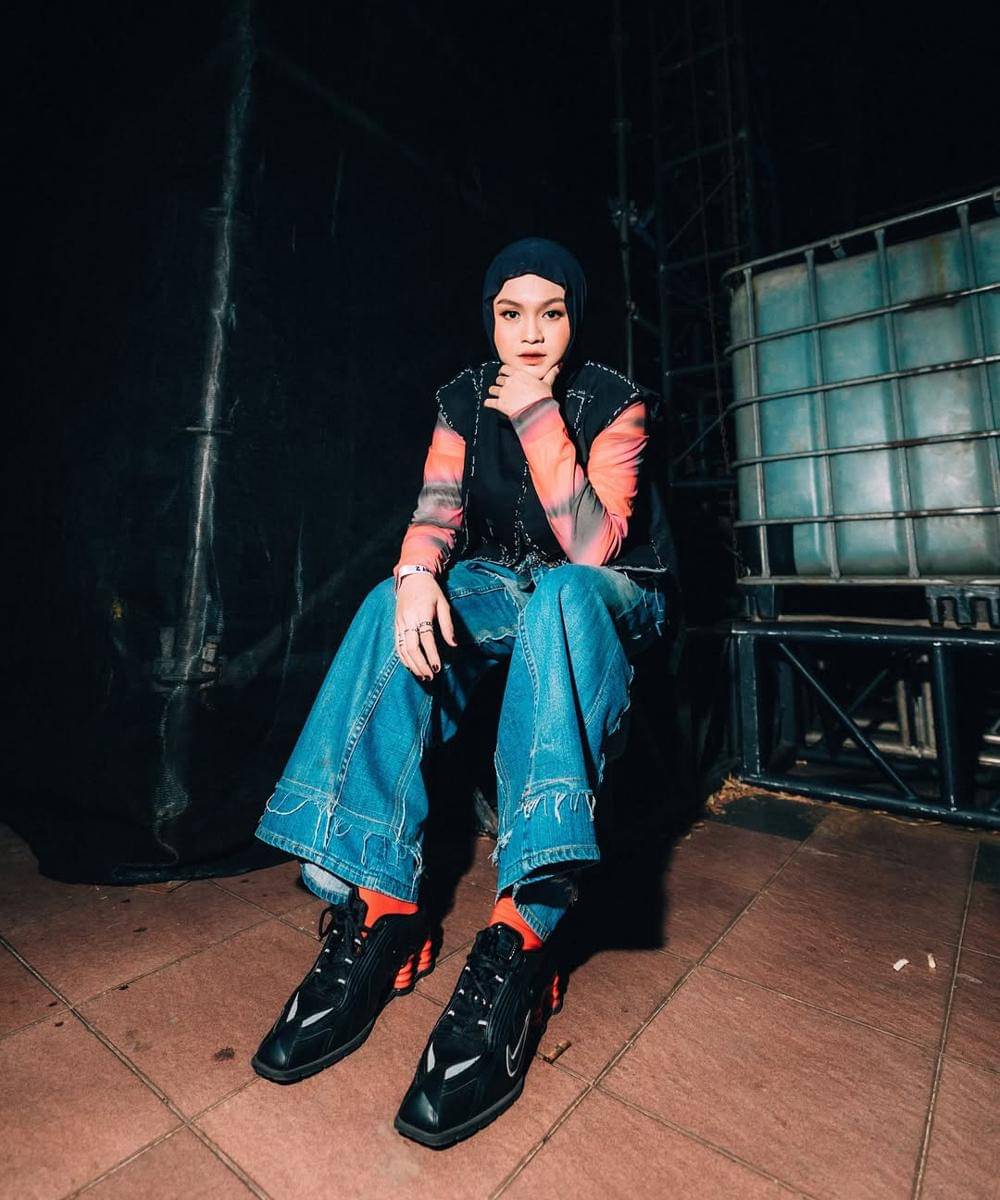 Gaya Salma Salsabil saat Tampil di Pestapora 2025 usai Vakum 5 Bulan 1.jpg