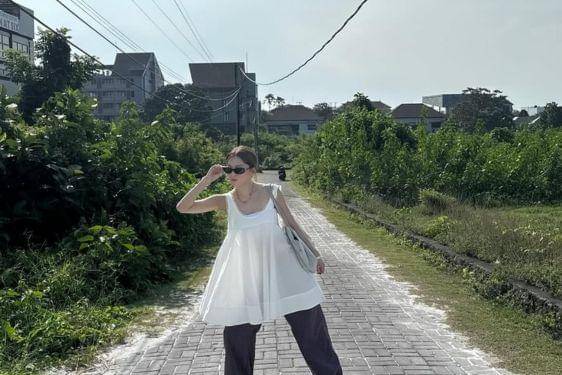 7 Deretan Foto Seulgi Red Velvet Liburan ke Bali