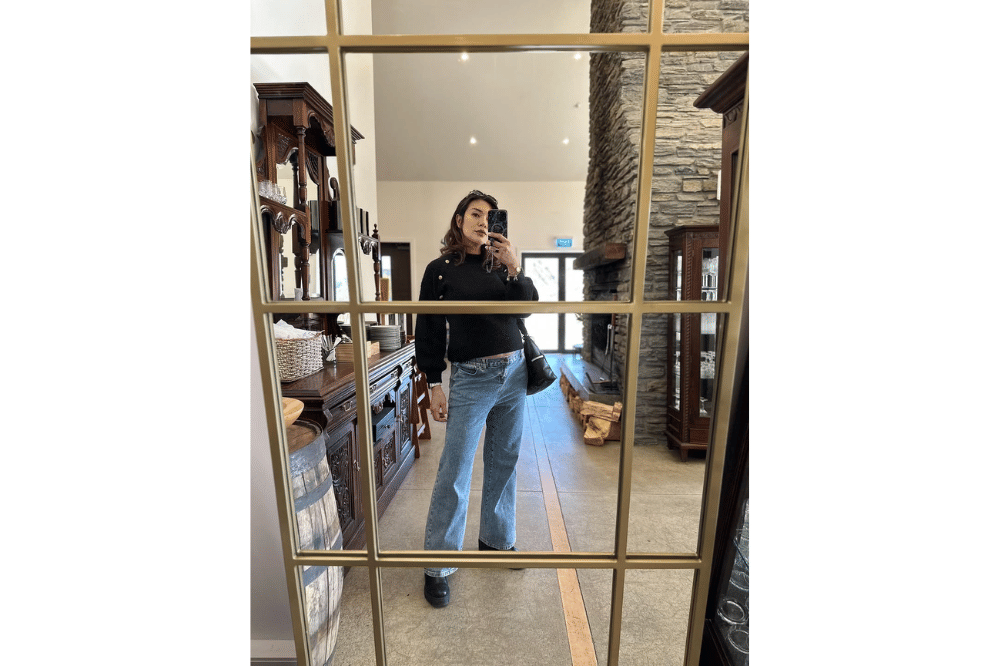 Foto Aline Adita Pamer Baby Bump saat Babymoon 7.png