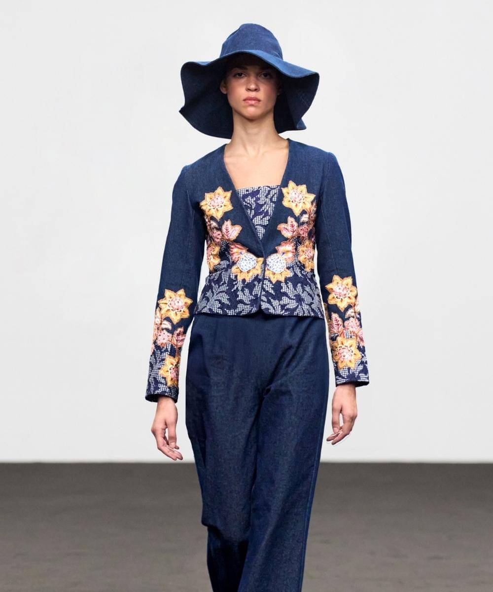 Benang Jarum Tampil Mewah di Dubai Fashion Week SS26 dengan Koleksinya (3).jpg