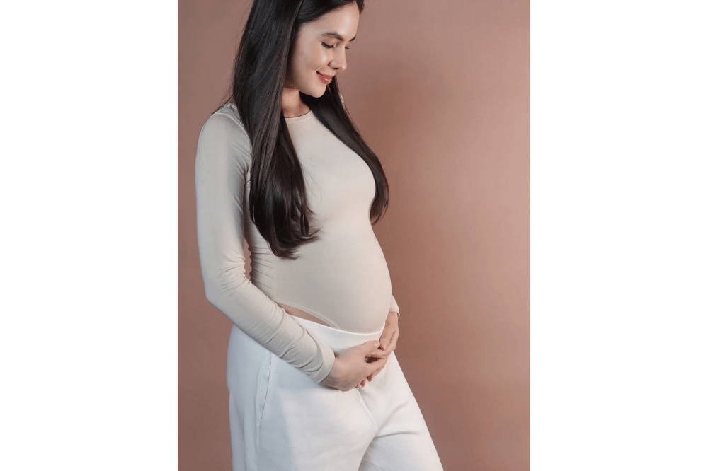 Foto Steffi Zamora Pamer Baby Bump 6.png