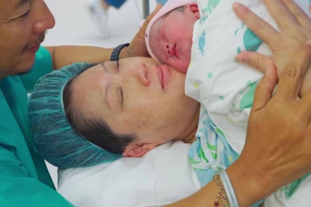 Perjuangan Ibu Melahirkan Anak Kedua di Usia 58 Tahun lewat IVF.jpg