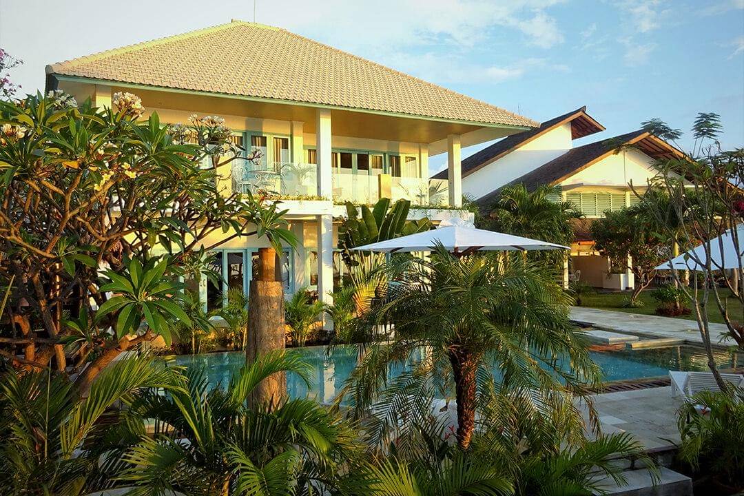 7 Rekomendasi Resort di Bali Utara, Tawarkan View Menawan