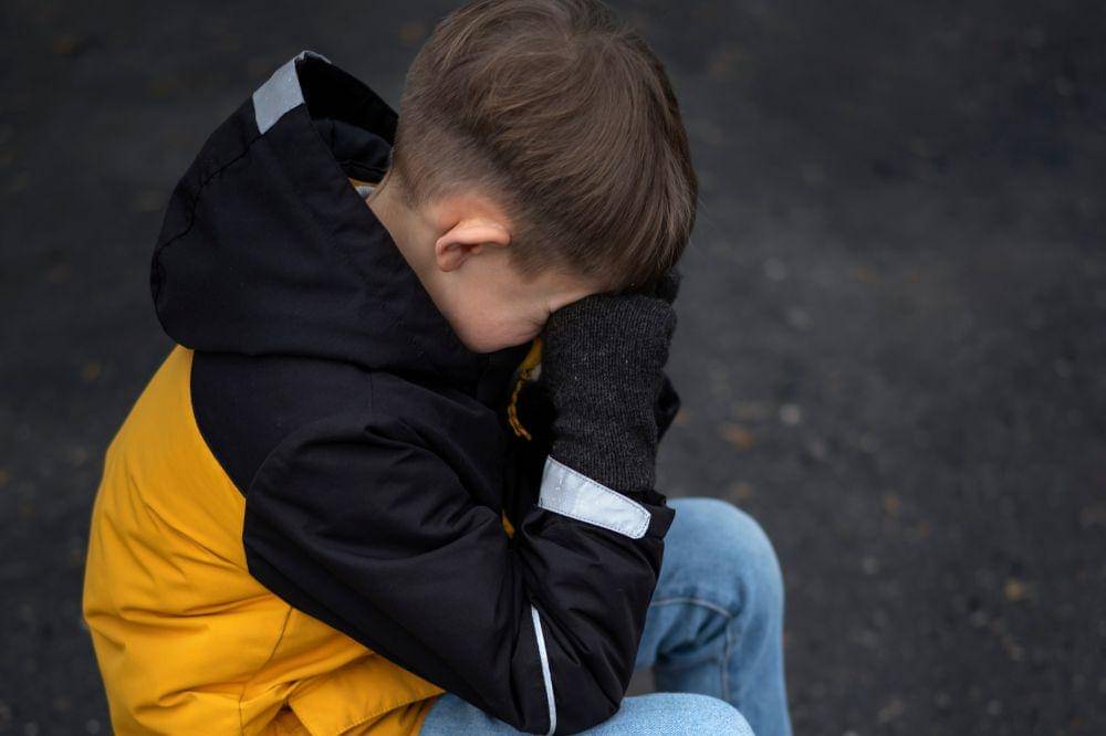 Non explicit image of child abuse