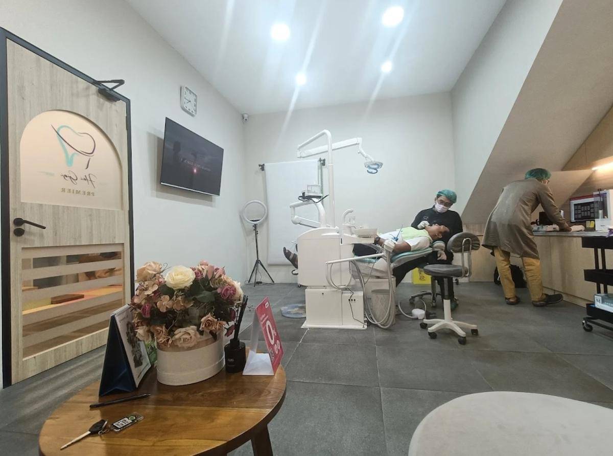 7 Dokter Gigi Semarang untuk Perawatan Gigi Terbaik dan Terpercaya