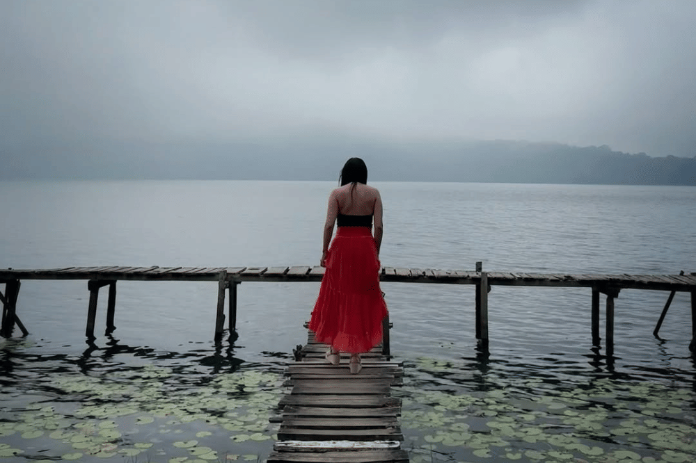 Makna Pohon Jacaranda di Rumah Dee Lestari dan Reza Gunawan 6.png