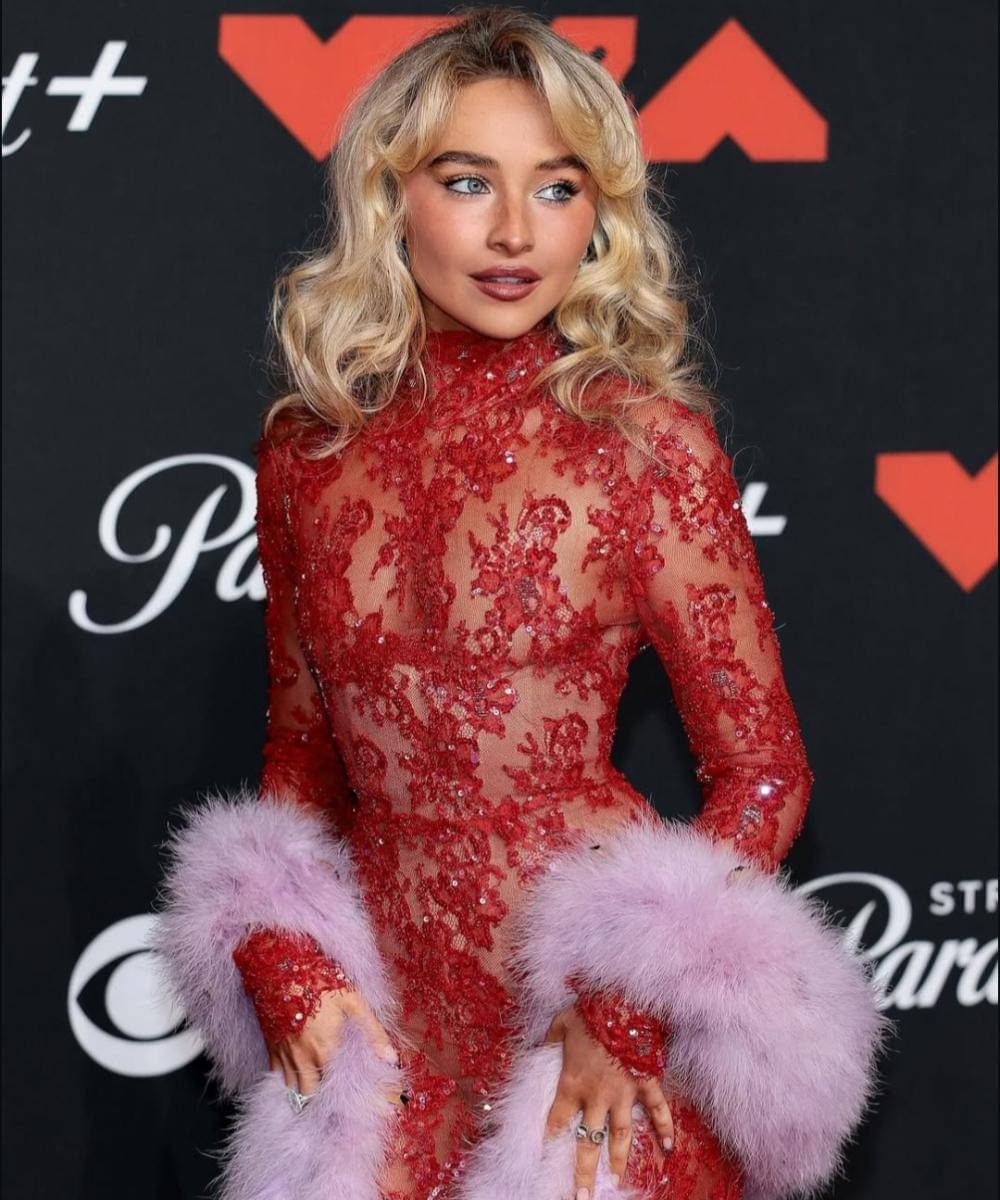 10 Makeup dan Hairstyle terbaik di MTV Video Music Awards 2025 (2).jpg