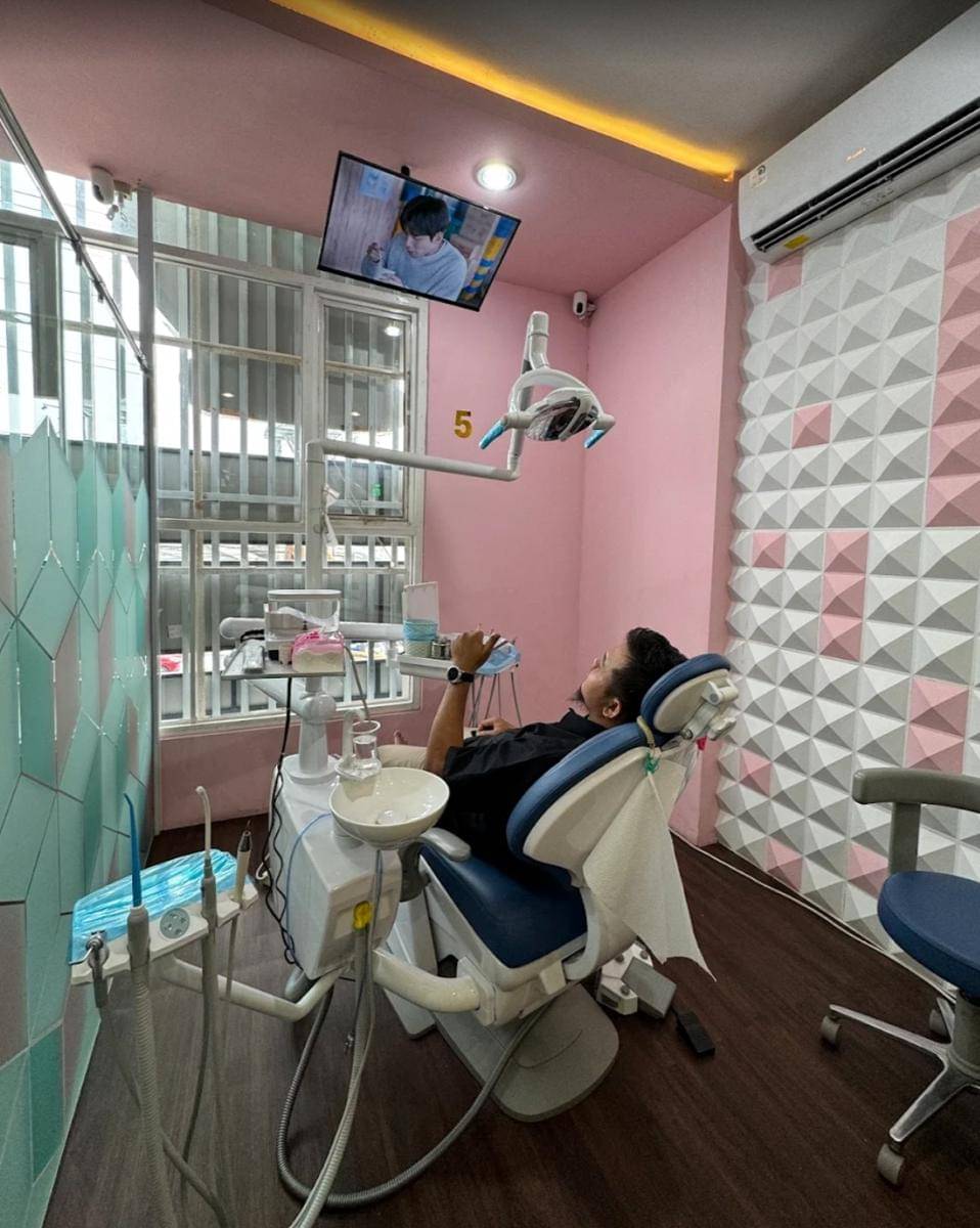 7 Dokter Gigi Semarang untuk Perawatan Gigi Terbaik dan Terpercaya