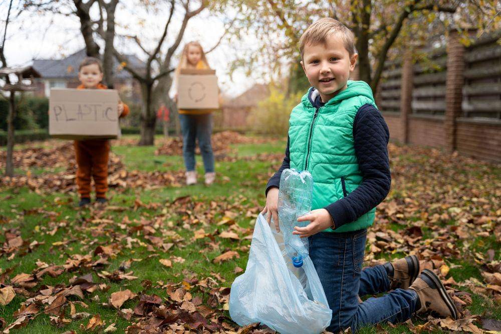 Kids learnign about environment