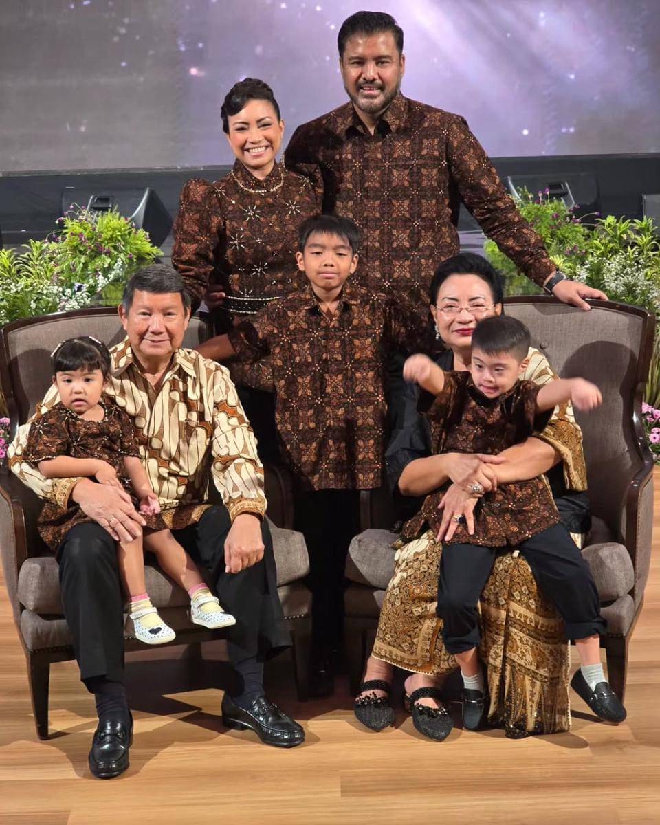 fakta keluarga rahayu saraswati