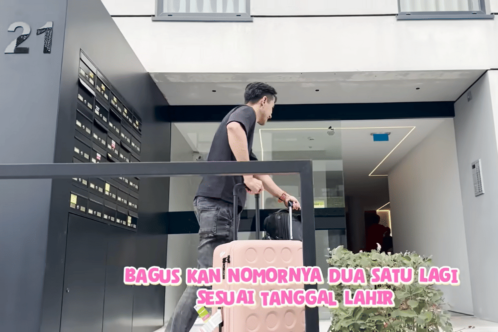 10 Foto Apartemen Anak Darius Sinathrya di Portugal 2.png