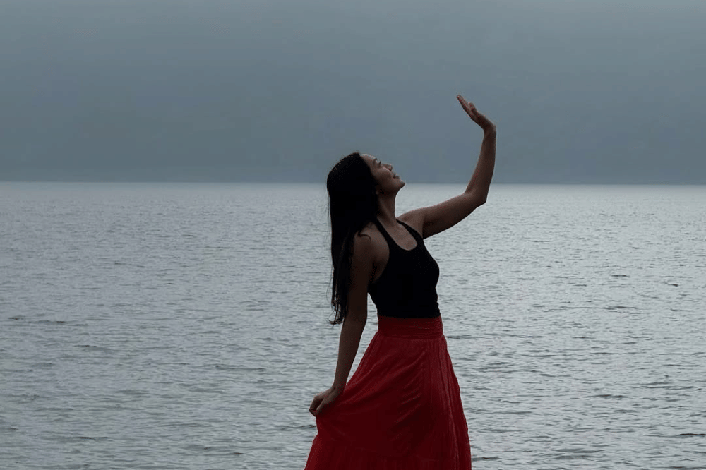 Makna Pohon Jacaranda di Rumah Dee Lestari dan Reza Gunawan 4.png