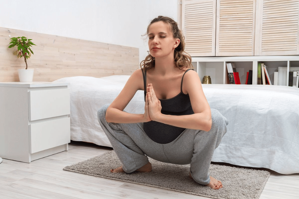 Olahraga squat ibu hamil.png