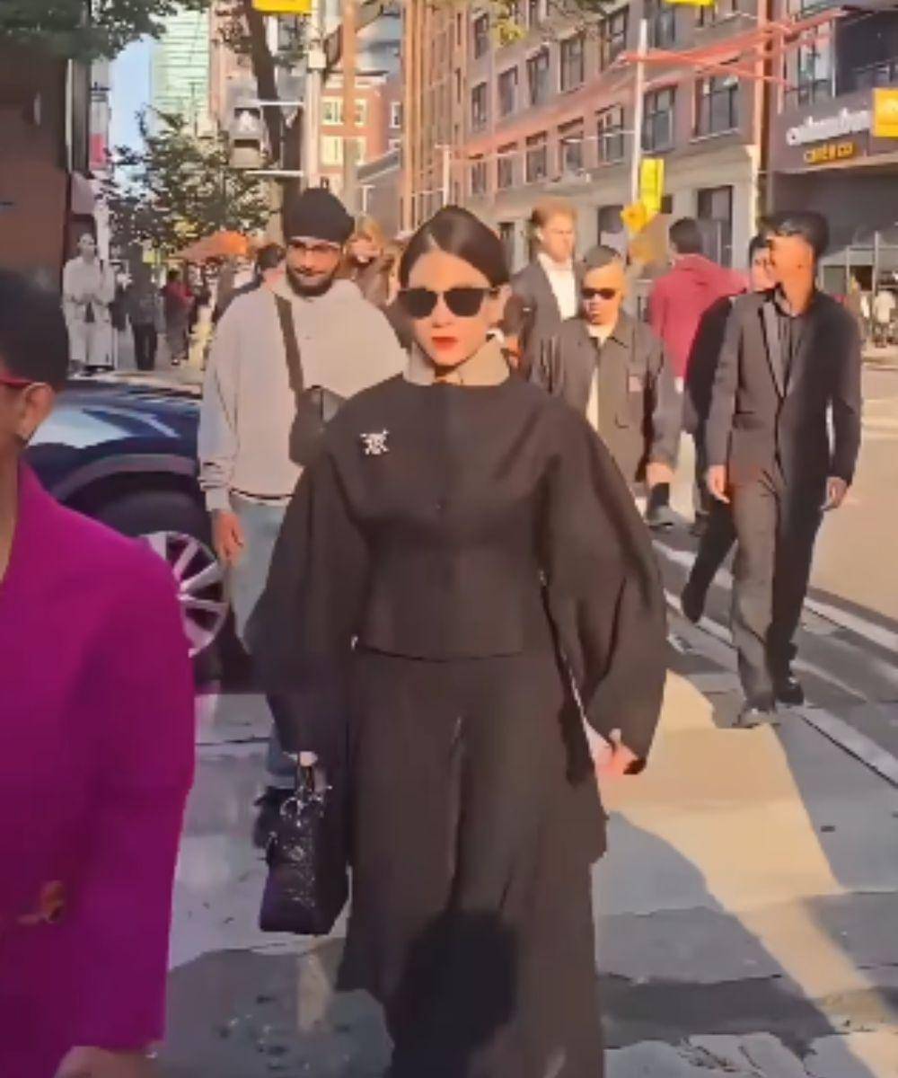 dian sastro pin one piece