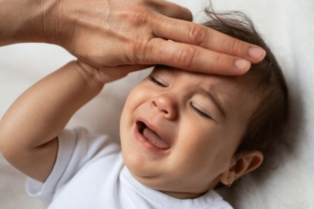 Perbedaan Menggigil dan Kejang pada Bayi .png