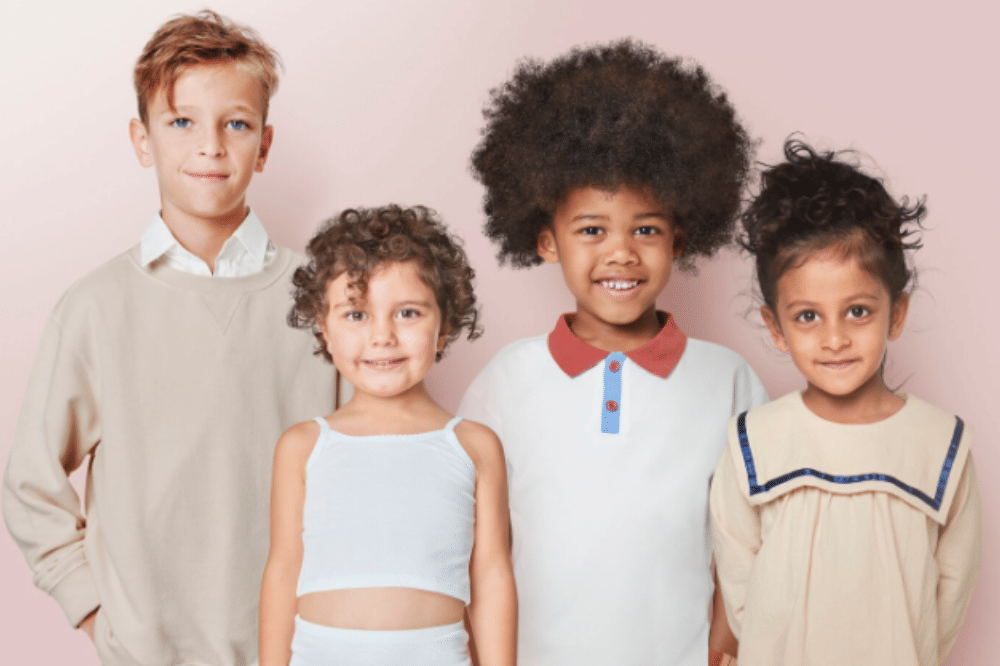 Anak Pesepakbola Raphinha Diperlakukan Rasis di Disneyland Paris!