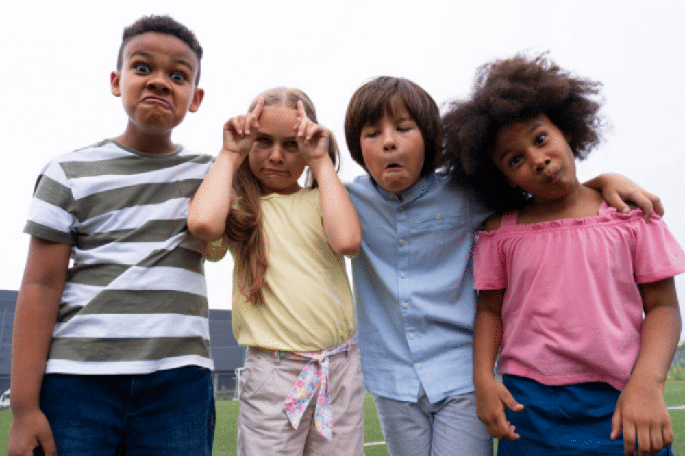 Anak Pesepakbola Raphinha Diperlakukan Rasis di Disneyland Paris!