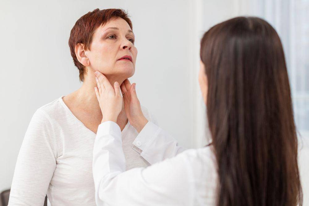 Cara Mengencangkan Kulit Leher Tanpa Operasi, Anti Kendur