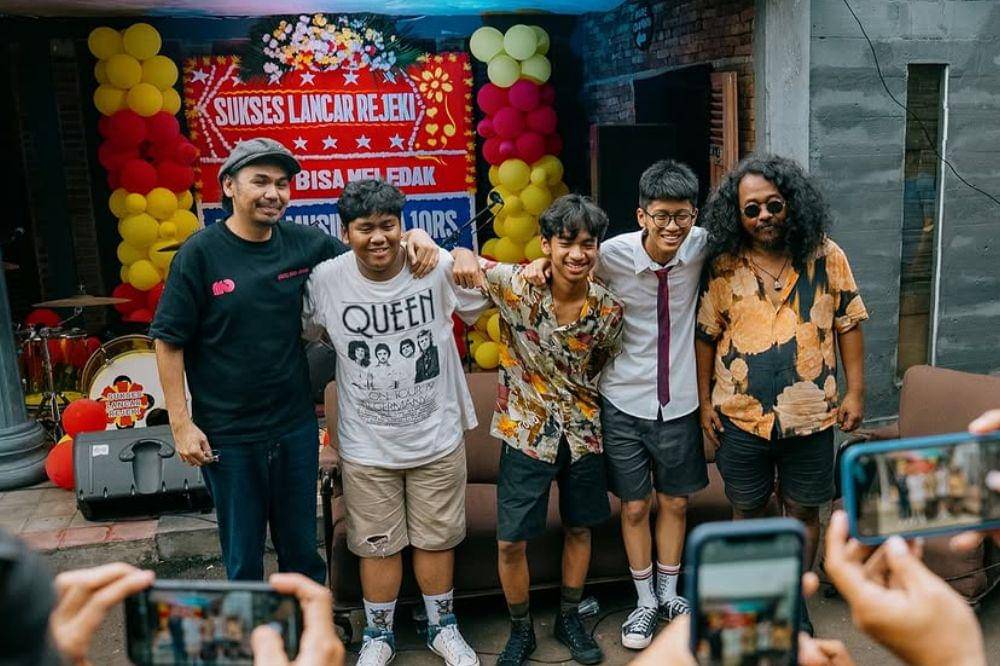 Album Bisa Meledak SLR