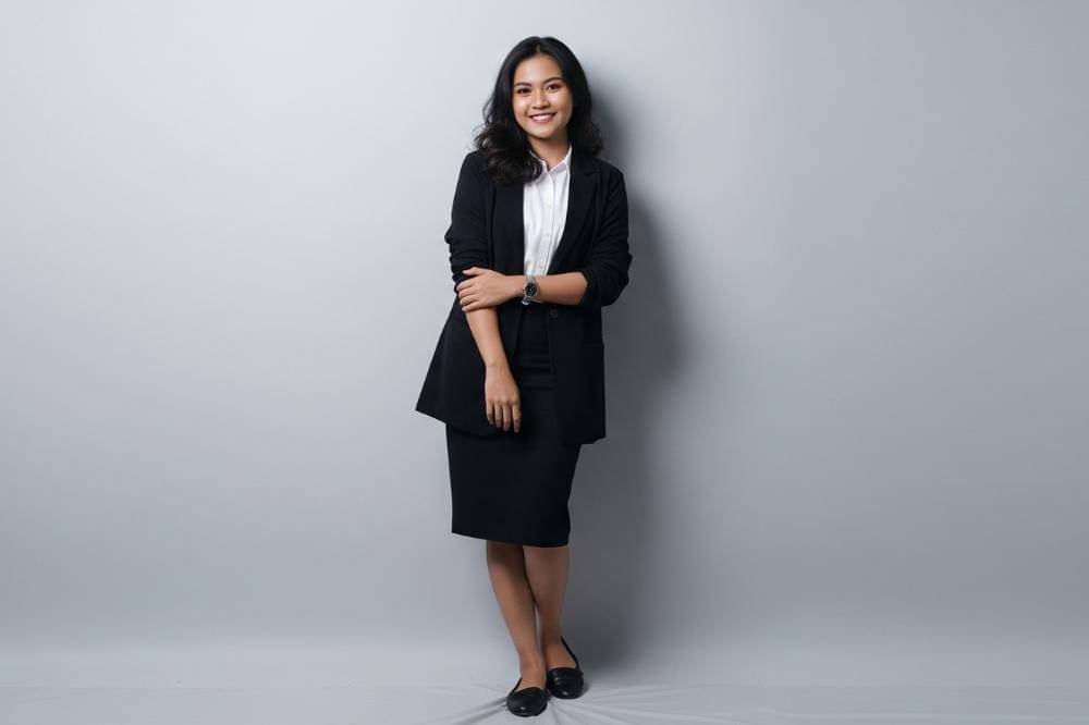 Tutorial Foto Studio dengan Blazer Pakai Gemini AI, Mudah Banget!.jpg