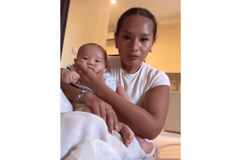 Foto Zahwa Momong Baby Arash 5.png