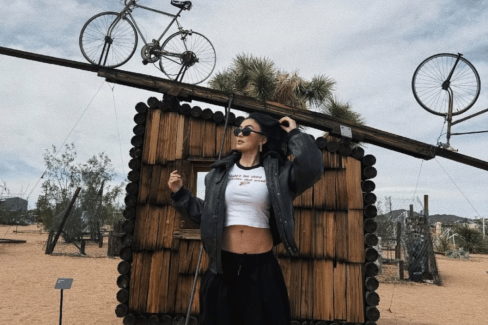 17 Artis Indonesia Pindah ke Luar Negeri, Ada yang Alih Profesi!.png