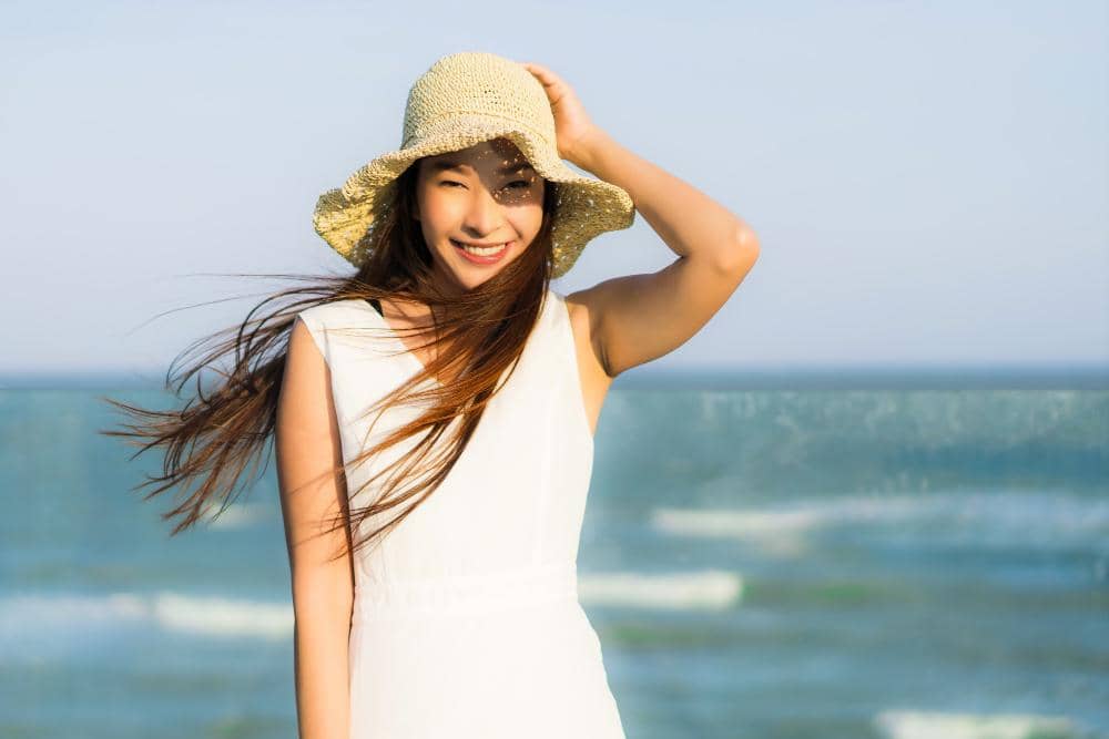 Wajib Tahu! Ini Penyebab Sunscreen Kamu Terasa Lengket Setelah Dipakai