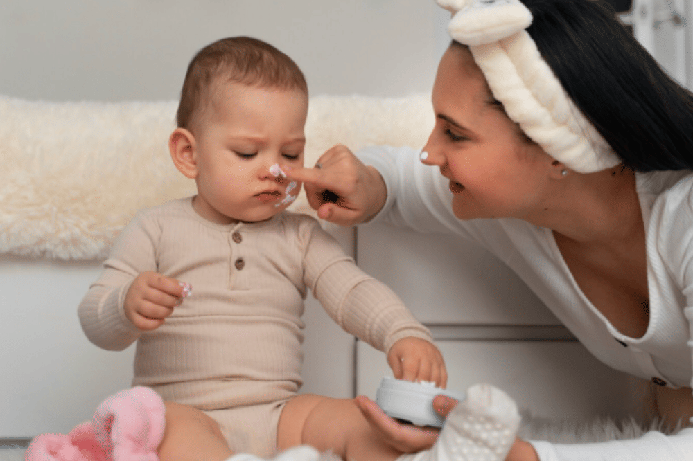 Stop Gunakan Bedak Tabur pada Anak! Ini Kata Dokter