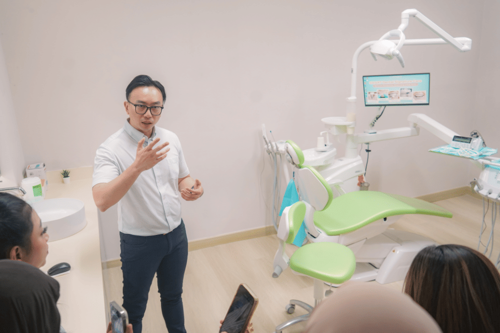 Clinic Smart Dental Bintaro.png