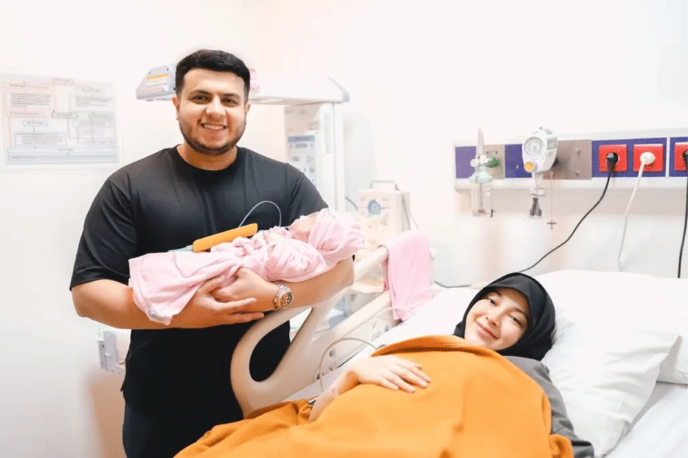 Miskah Shafa melahirkan anak pertama