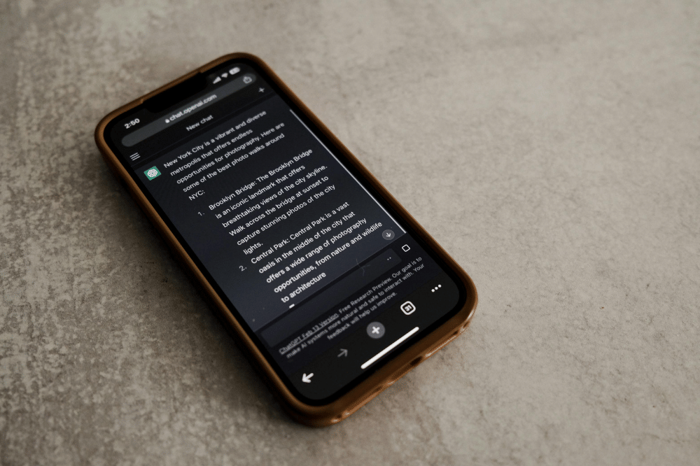 Cara Membuat Foto Polaroid di Gemini AI, Begini Prompt nya! (1).png