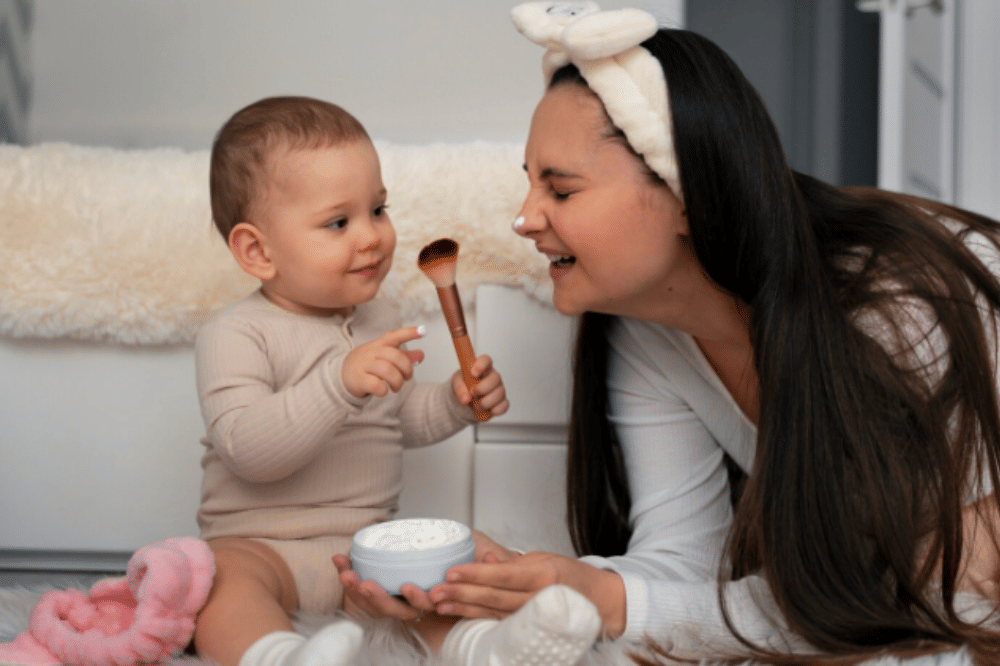 Stop Gunakan Bedak Tabur pada Anak! Ini Kata Dokter