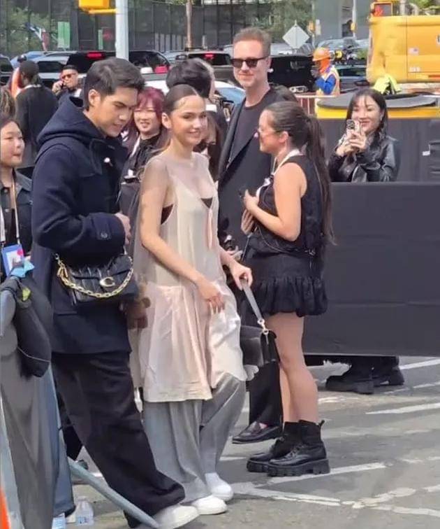 Syifa Hadju dan El Rumi di New York Fashion Week 2025 1.jpg