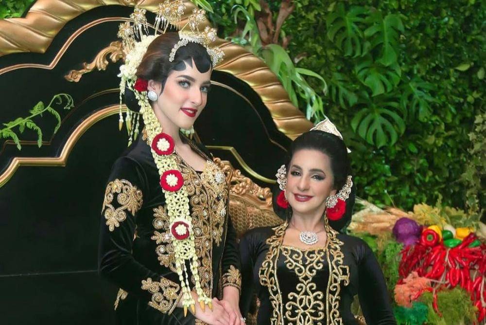 Momen Pernikahan Tasya Farasya dan Ahmad Assegaf