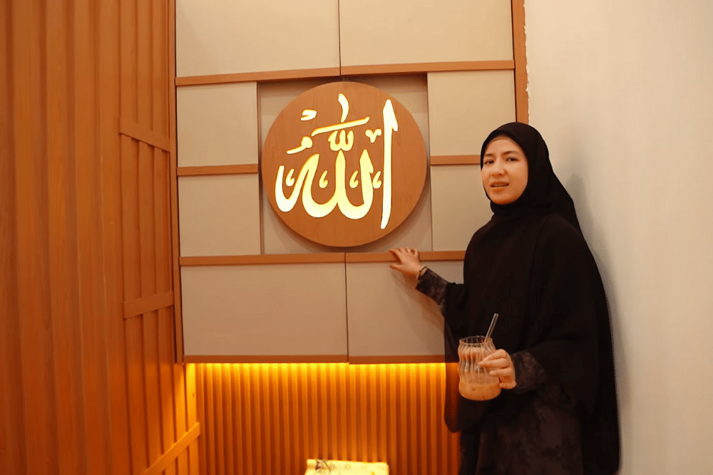 Deretan Foto Ruang Musala di Rumah Natasha Rizky
