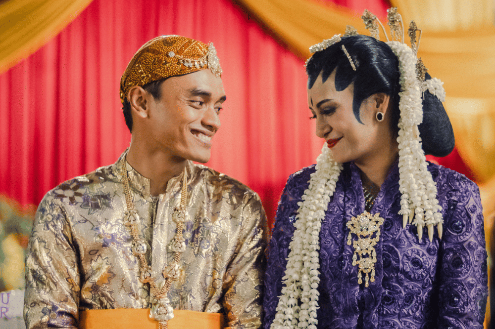 perempuan pembawa sial (2).png