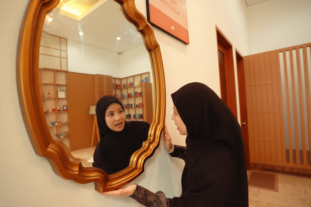 Foto Ruang Tamu di Rumah Natasha Rizky