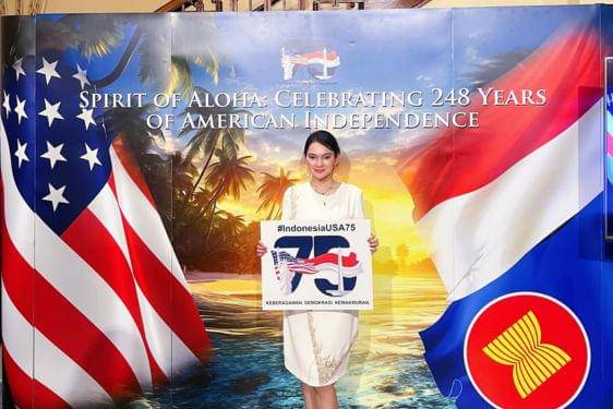 Profil dan Biodata Ulta Levenia, Apa Pekerjaannya?