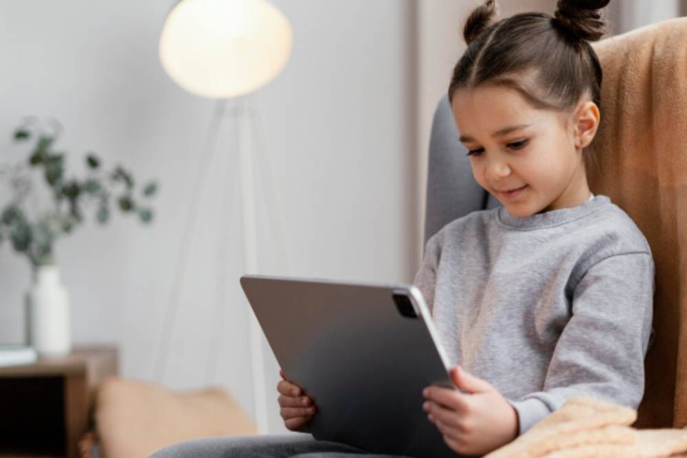 5 Channel YouTube Edukatif untuk Anak Belajar Sains