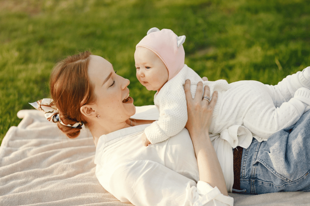 Bagaimana Bayi Belajar Mencintai_ 1.png