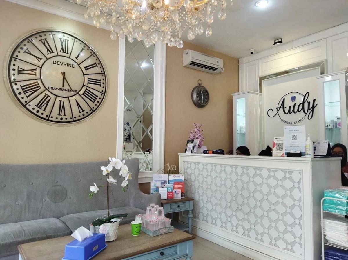 7 Dokter Gigi Bogor, Yuk Mulai Rutin Cek Kesehatan Gigi