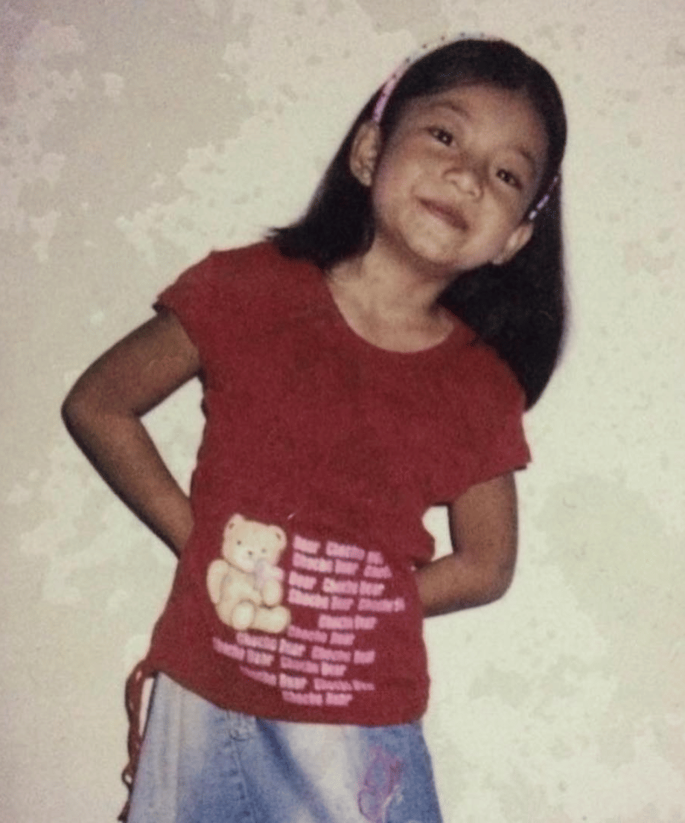 Ghea Indrawari saat masih kecil