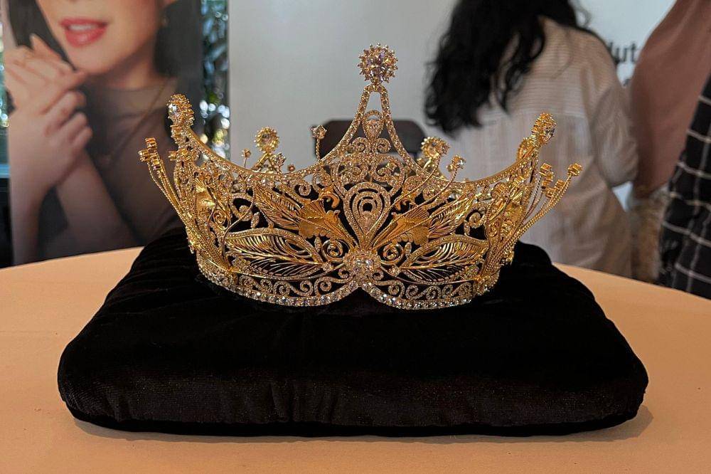 mahkota miss universe 2025