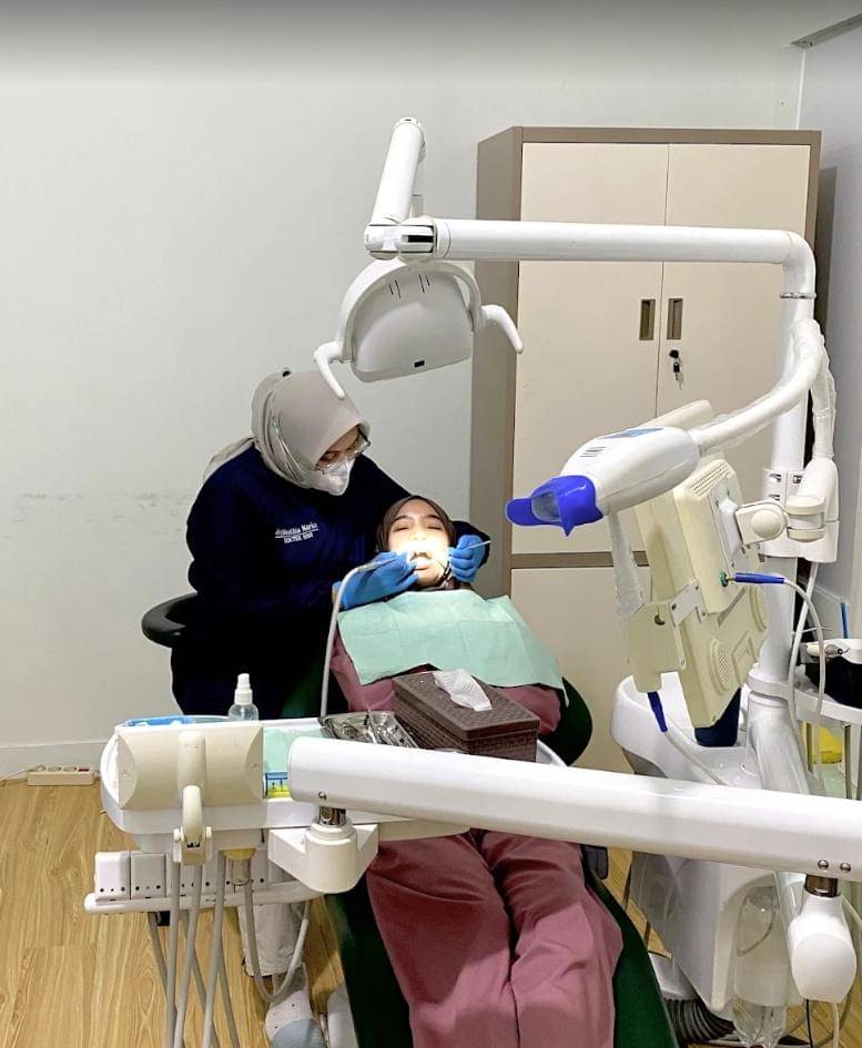 7 Dokter Gigi Makassar untuk Senyum Sehat dan Percaya Diri
