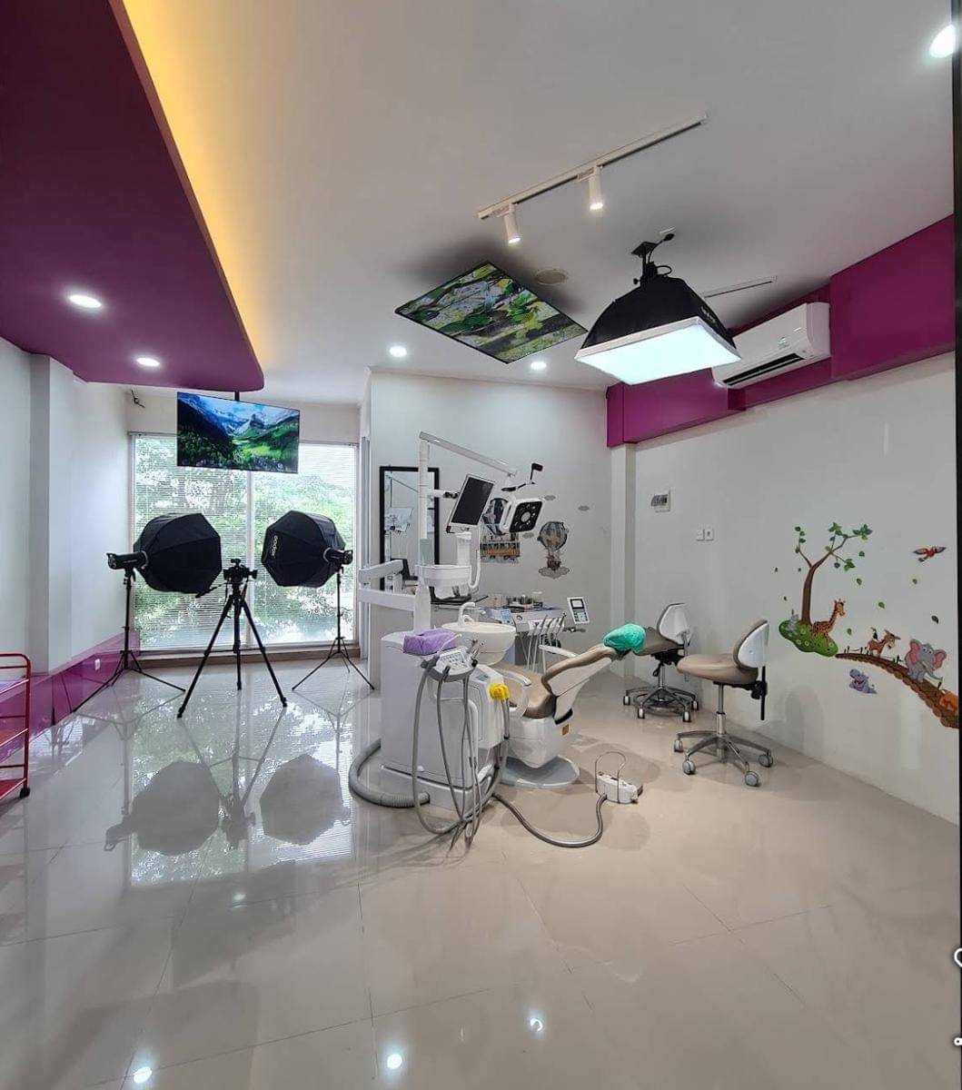 7 Dokter Gigi Cirebon dengan Pelayanan Ramah dan Profesional