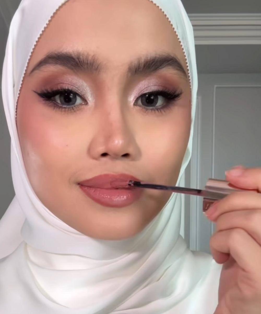 Step by Step Makeup ala Sashfir untuk Hari Pernikahannya