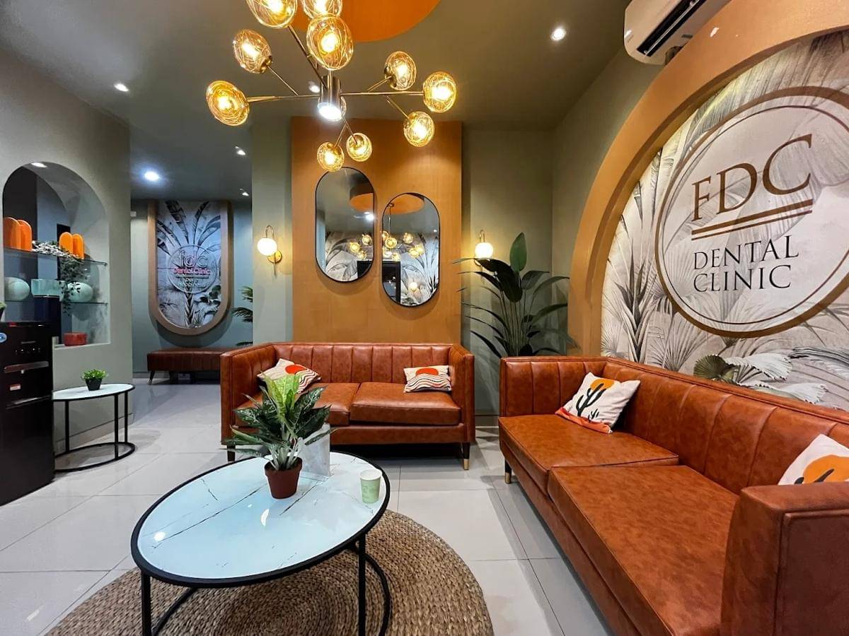 7 Dokter Gigi Sidoarjo, Dokter Ramah dan Berpengalaman