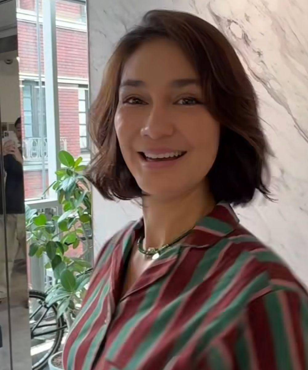 Potret Luna Maya dengan Rambut Pendek, Tampil Fresh!