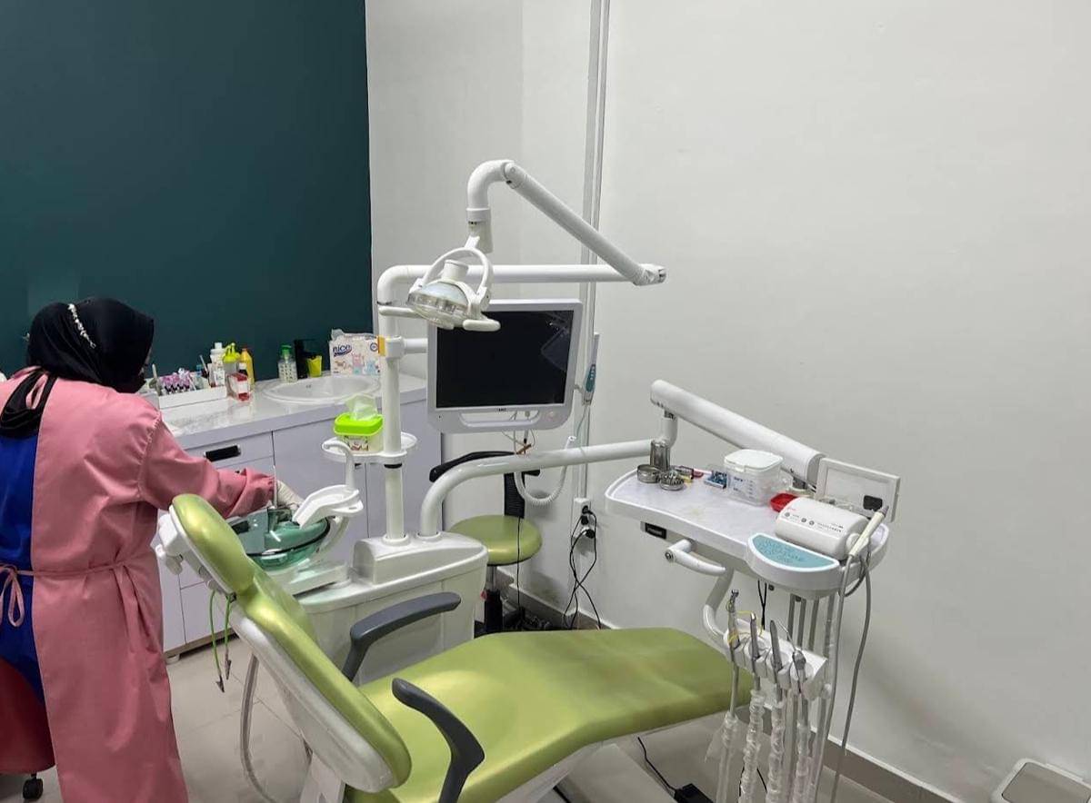 7 Dokter Gigi Pontianak Siap Jaga Senyum Sehatmu